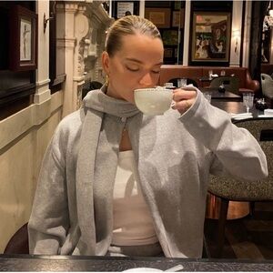 Djerf Avenue Scarf Grey Melange